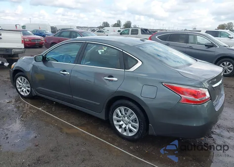 2015 Nissan Altima 2.5 S из США, поврежденный, VIN 1N4AL3AP2FN350109